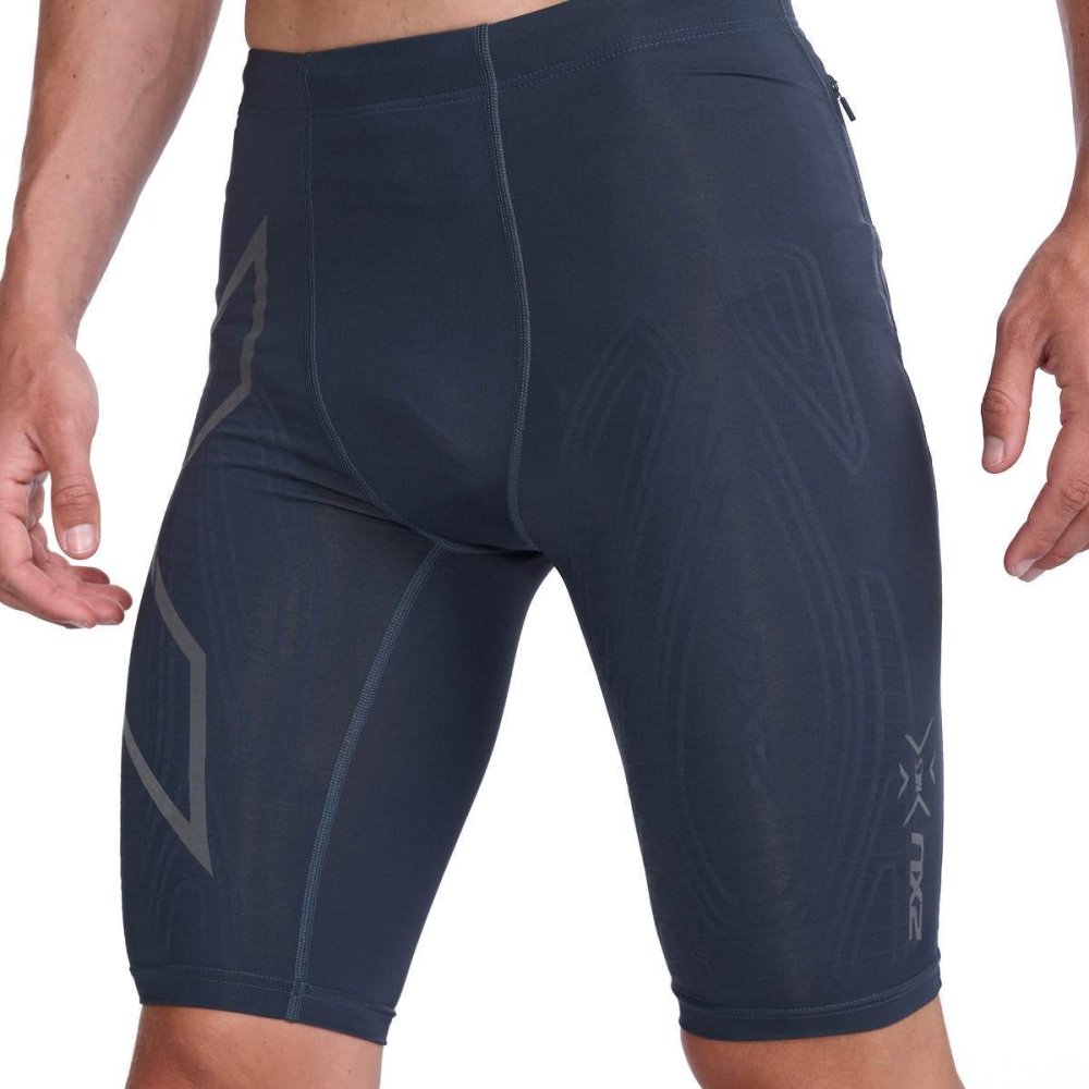 2XU - LIGHT SPEED COMPRESSION SHORTS Men - Rev Online