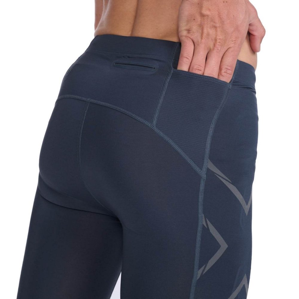 2XU - LIGHT SPEED COMPRESSION SHORTS Men - Rev Online