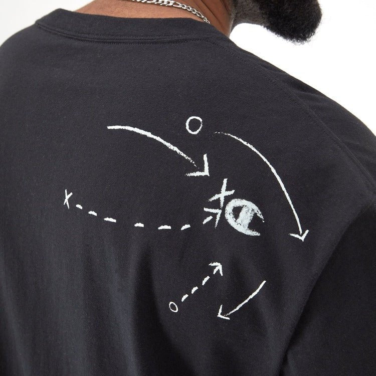 CHAMPION - CLASSIC GRAPHIC TEE Men - Rev Online