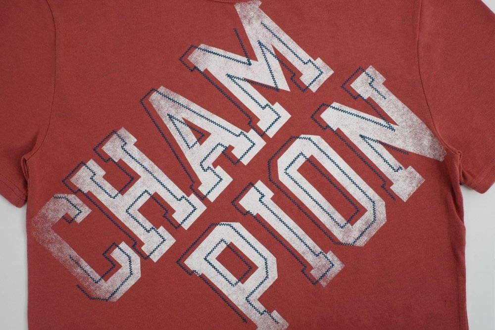 CHAMPION - RW HERITAGE S/S GRAPHIC TEE Men - Rev Online