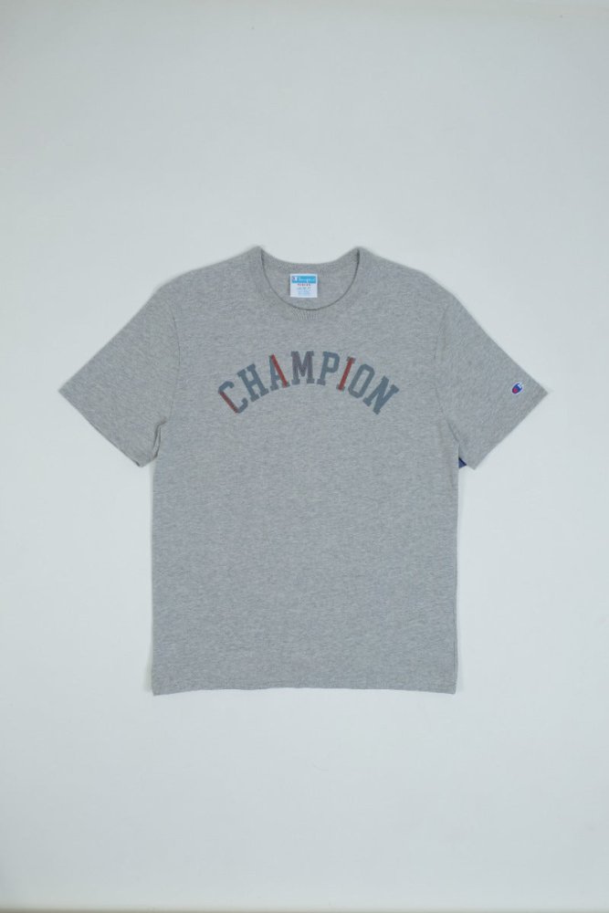CHAMPION - RW HERITAGE S/S GRAPHIC TEE Men - Rev Online