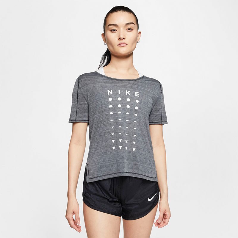 NIKE - AS W NK ICNCLSH TOP SS BETTER Women - Rev Online