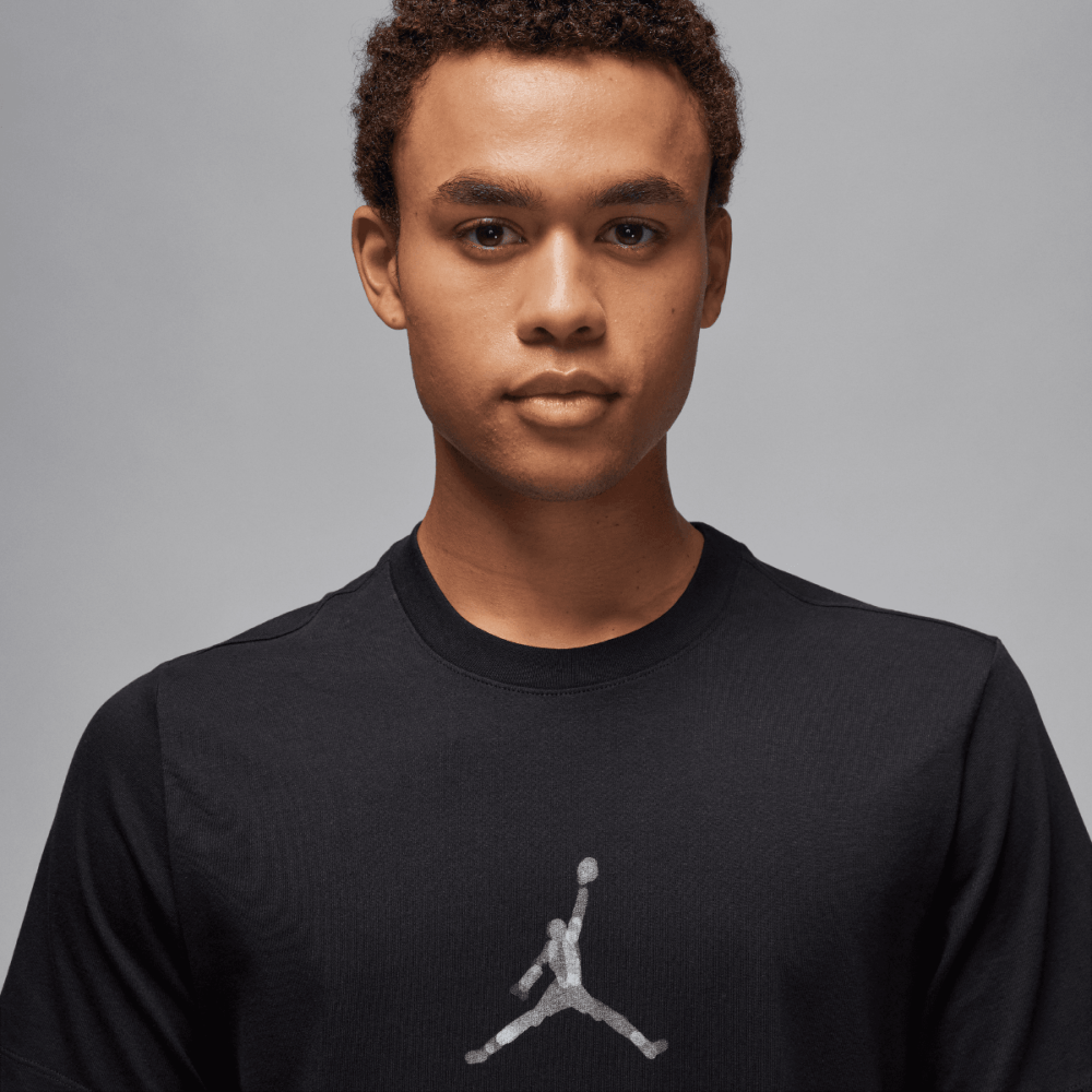 NIKE - M J BRAND GFX SS CREW2 Men - Rev Online