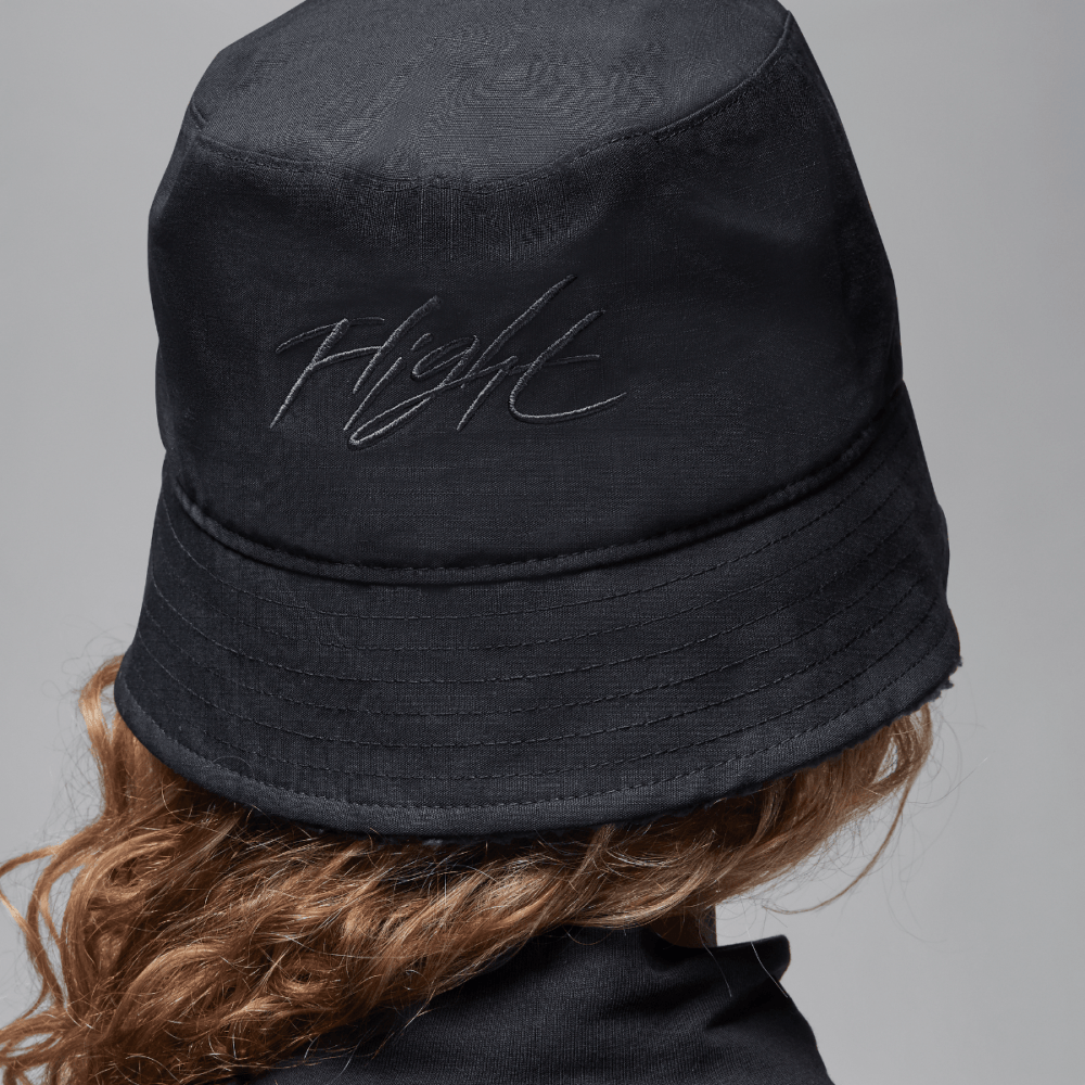 NIKE - U J APEX BUCKET WINTER Unisex - Rev Online
