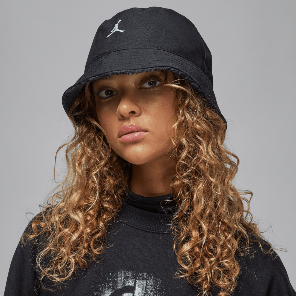 NIKE - U J APEX BUCKET WINTER Unisex - Rev Online