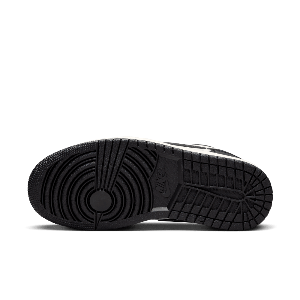 NIKE - WMNS AIR JORDAN 1 LOW SE Women - Rev Online