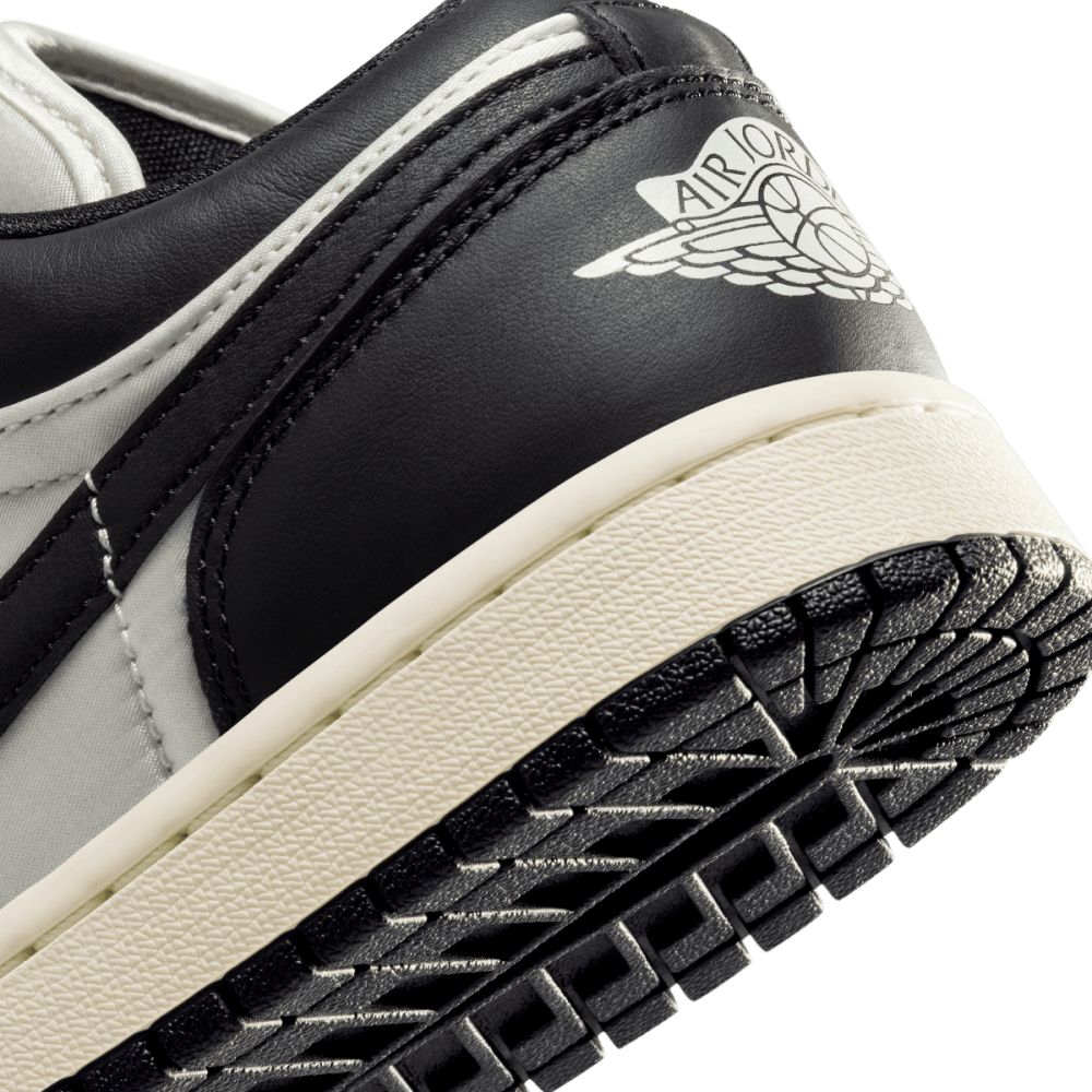 NIKE - WMNS AIR JORDAN 1 LOW SE Women - Rev Online