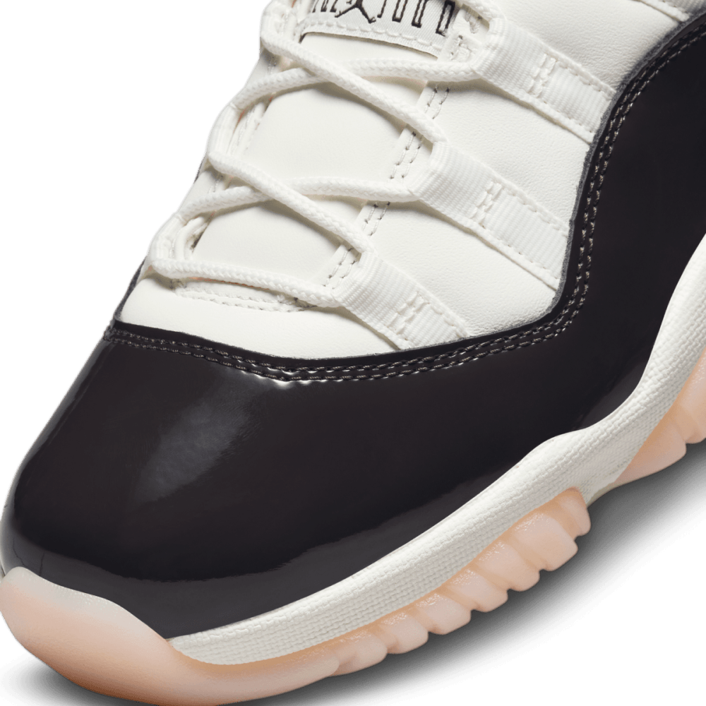 NIKE - WMNS AIR JORDAN 11 RETRO Women - Rev Online
