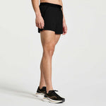 SAUCONY - OUTPACE 3INCH SHORT Men - Rev Online