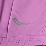 SAUCONY - OUTPACE 3INCH SHORT Women - Rev Online
