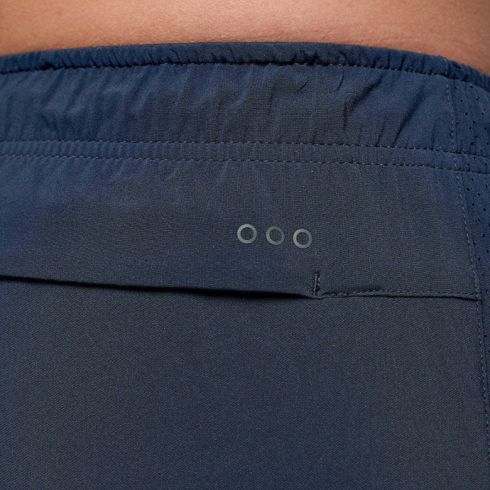 SAUCONY - OUTPACE 5INCH SHORT Men - Rev Online