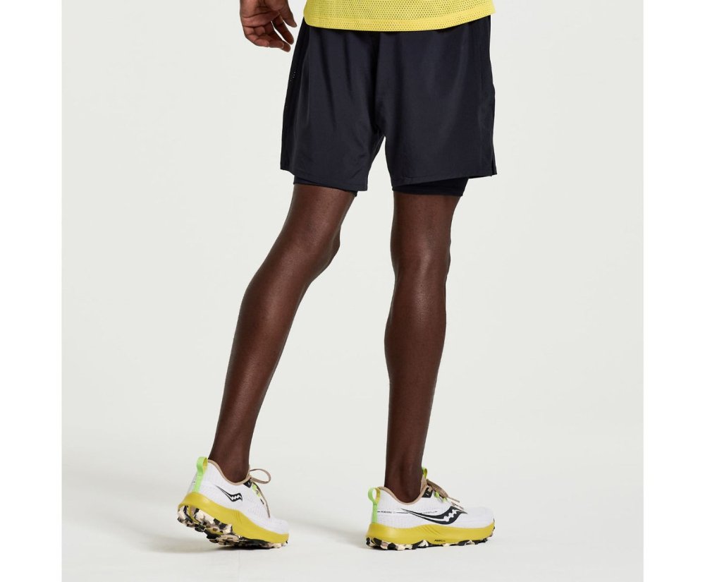 SAUCONY - OUTPACE 7INCH 2IN1 SHORT Men - Rev Online