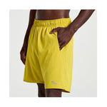 SAUCONY - OUTPACE 7INCH SHORT Men - Rev Online