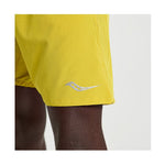 SAUCONY - OUTPACE 7INCH SHORT Men - Rev Online