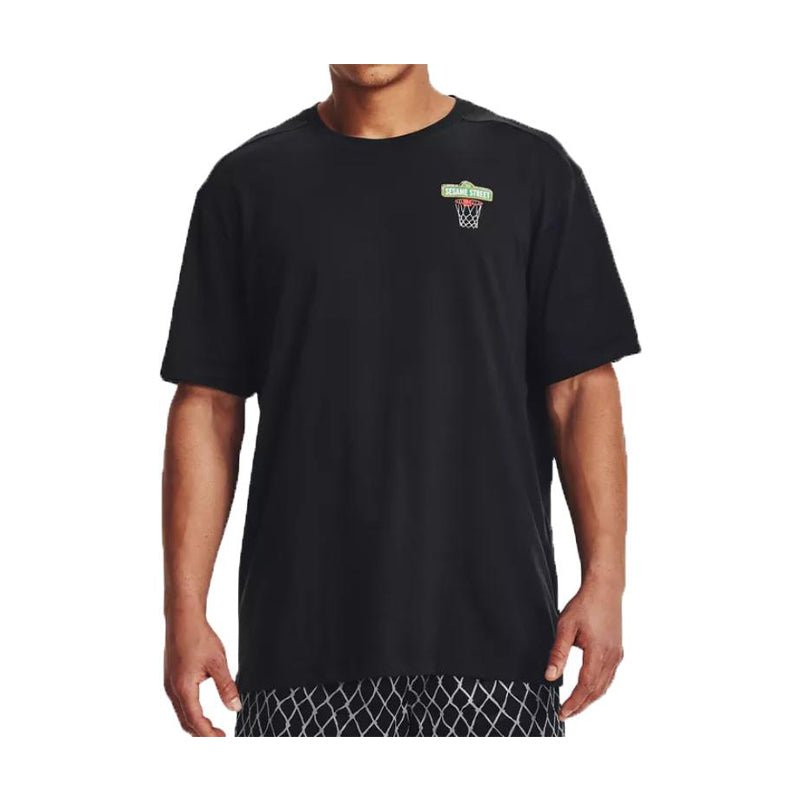 UA - S - CURRY SESAME SQUAD TEE Men - Rev Online